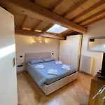 Apartamento Attic 1 Centro Storico Peschiera del Garda