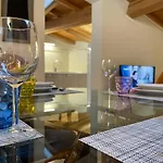 Attic 1 Centro Storico Apartamento Peschiera del Garda