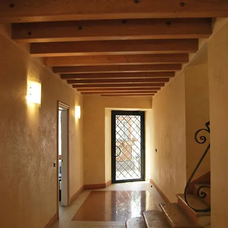 Attic 1 Centro Storico * 佩斯基耶拉德加达
