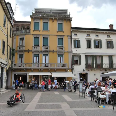 Attic 1 Centro Storico 公寓 *