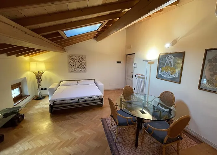 Attic 1 Centro Storico * Peschiera del Garda